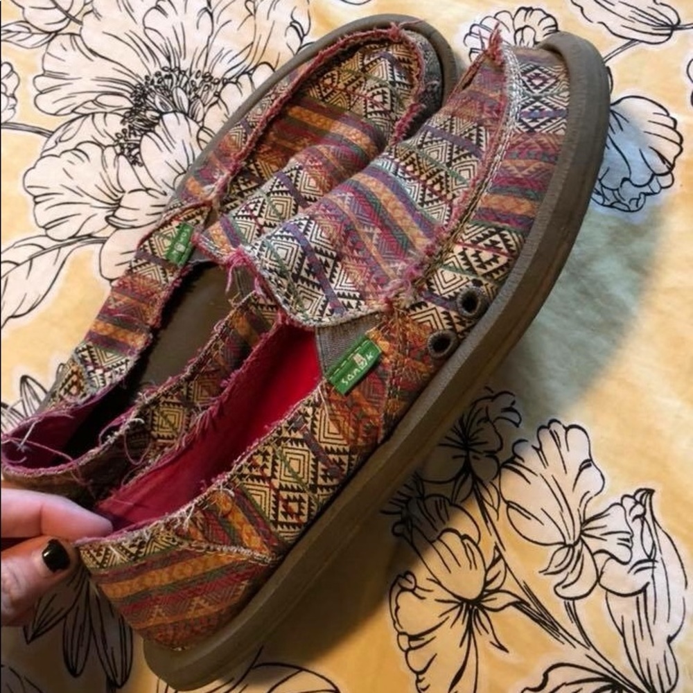 Women’s Sanuks